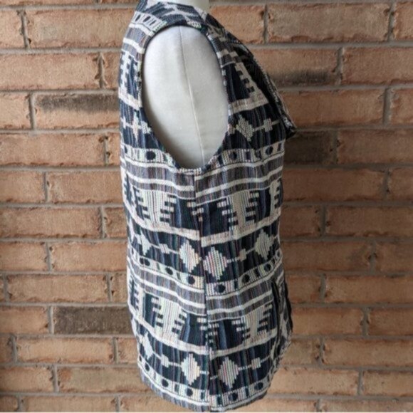 Kenneth Cole Reaction asymmetrical zip Aztec vest jacket - Picture 6 of 9